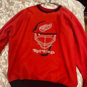 Red wings crew neck